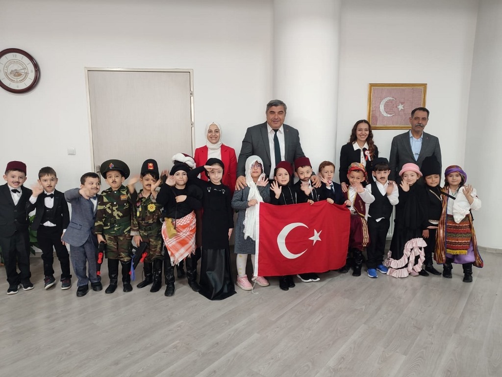Kendileri Küçük Kalpleri Büyük Kahramanlarımız Dile Geldi