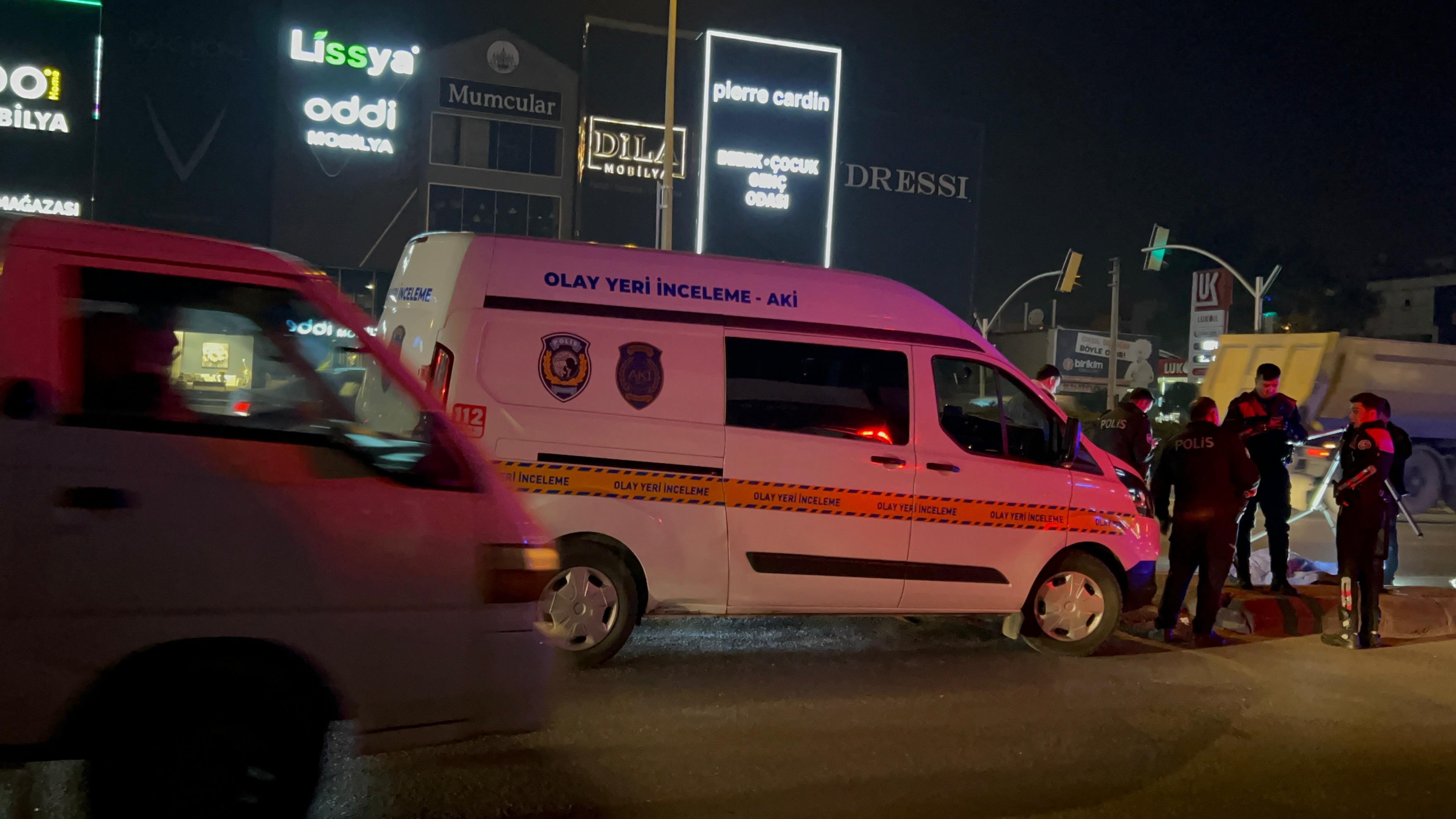 Evli Çifti Kaza Ayırdı
