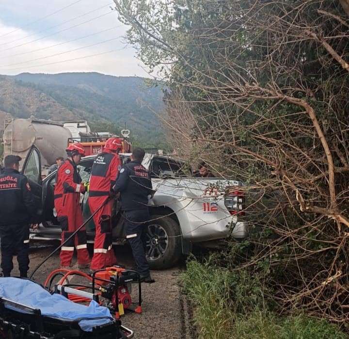 Orman İşletme Müdürlüğü Aracı Kaza Yaptı: 3 Yaralı