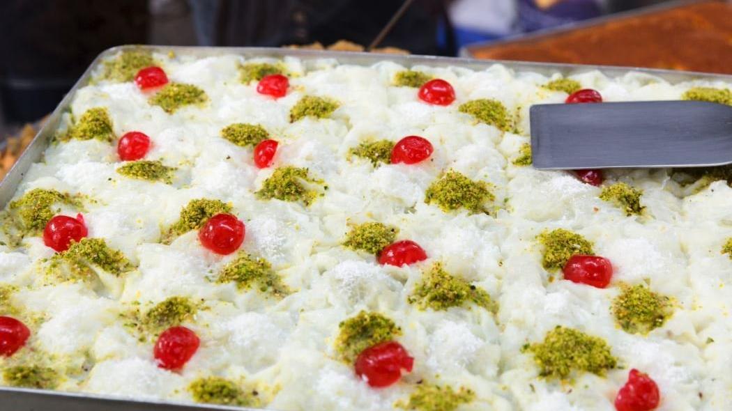 AFYONKARAHİSAR'DA RAMAZANA YAKIŞIR TATLILARIN MEKANI