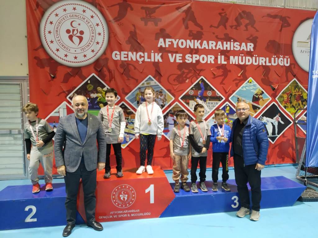 SATRANÇ TURNUVASI SONA ERDİ