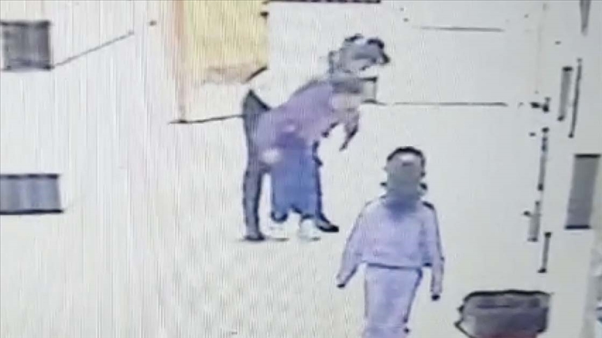 Soluk Borusuna Elma Parçası Kaçtı!