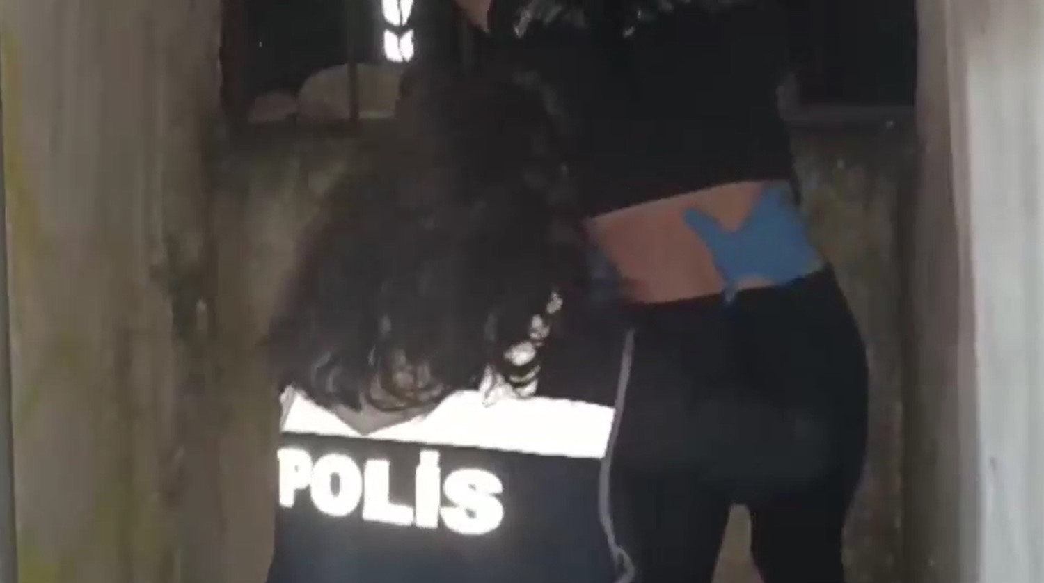 Fuhuş'a Geçit Yok Polis Kıskıvrak Yakaladı