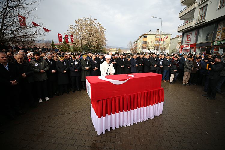 Şehit Teğmen Elçi Son Yolculuğuna Uğurlandı