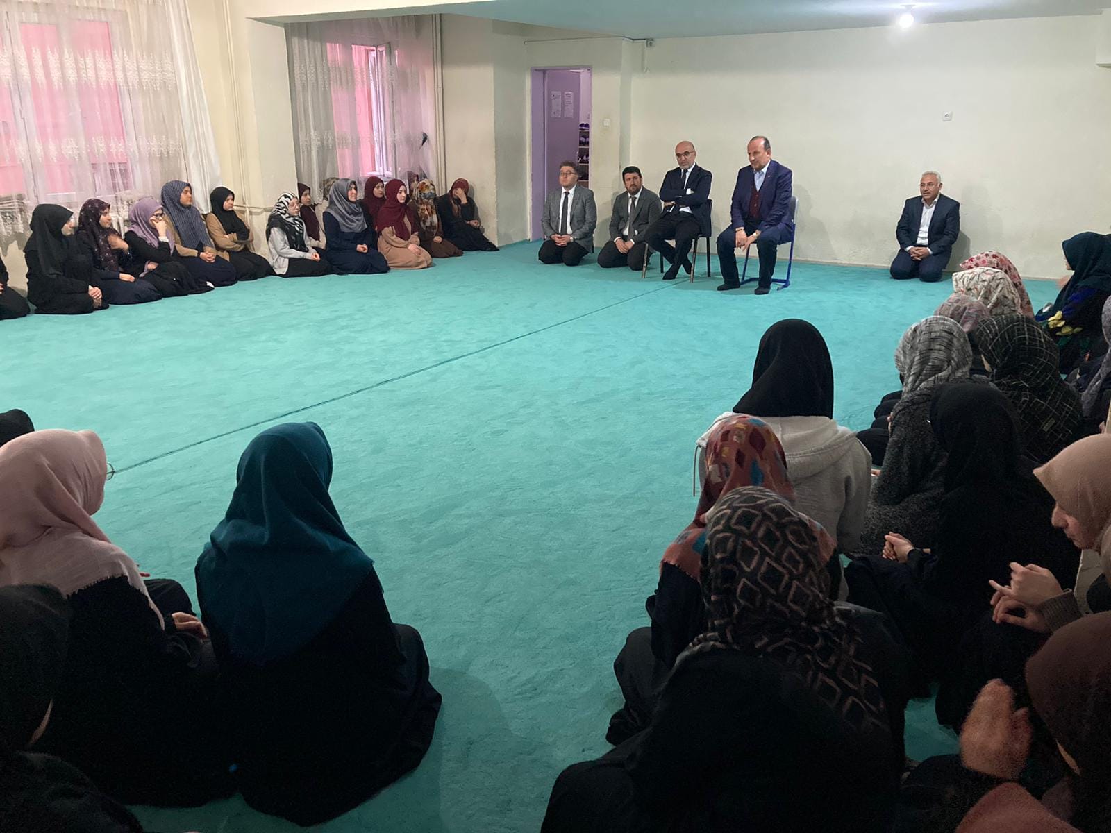 İl Müftüsü İmamoğlu Öğrencilerle Bir Araya Geldi