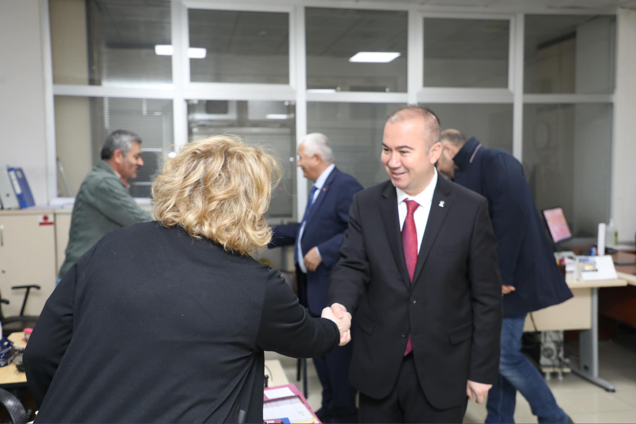 Ak Partili Uluçay  Başkan Zeybeği Ziyaret Etti