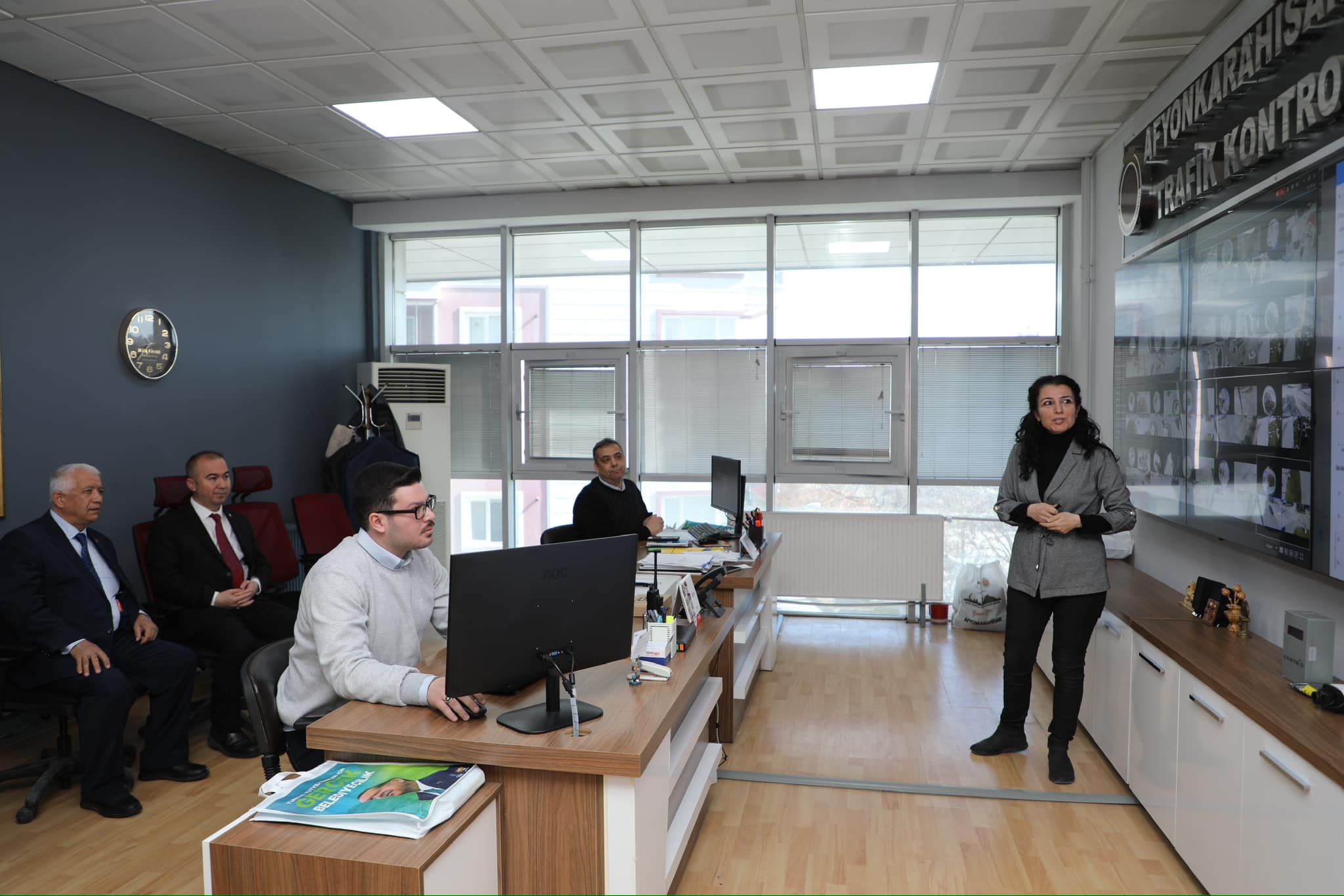 Ak Partili Uluçay  Başkan Zeybeği Ziyaret Etti