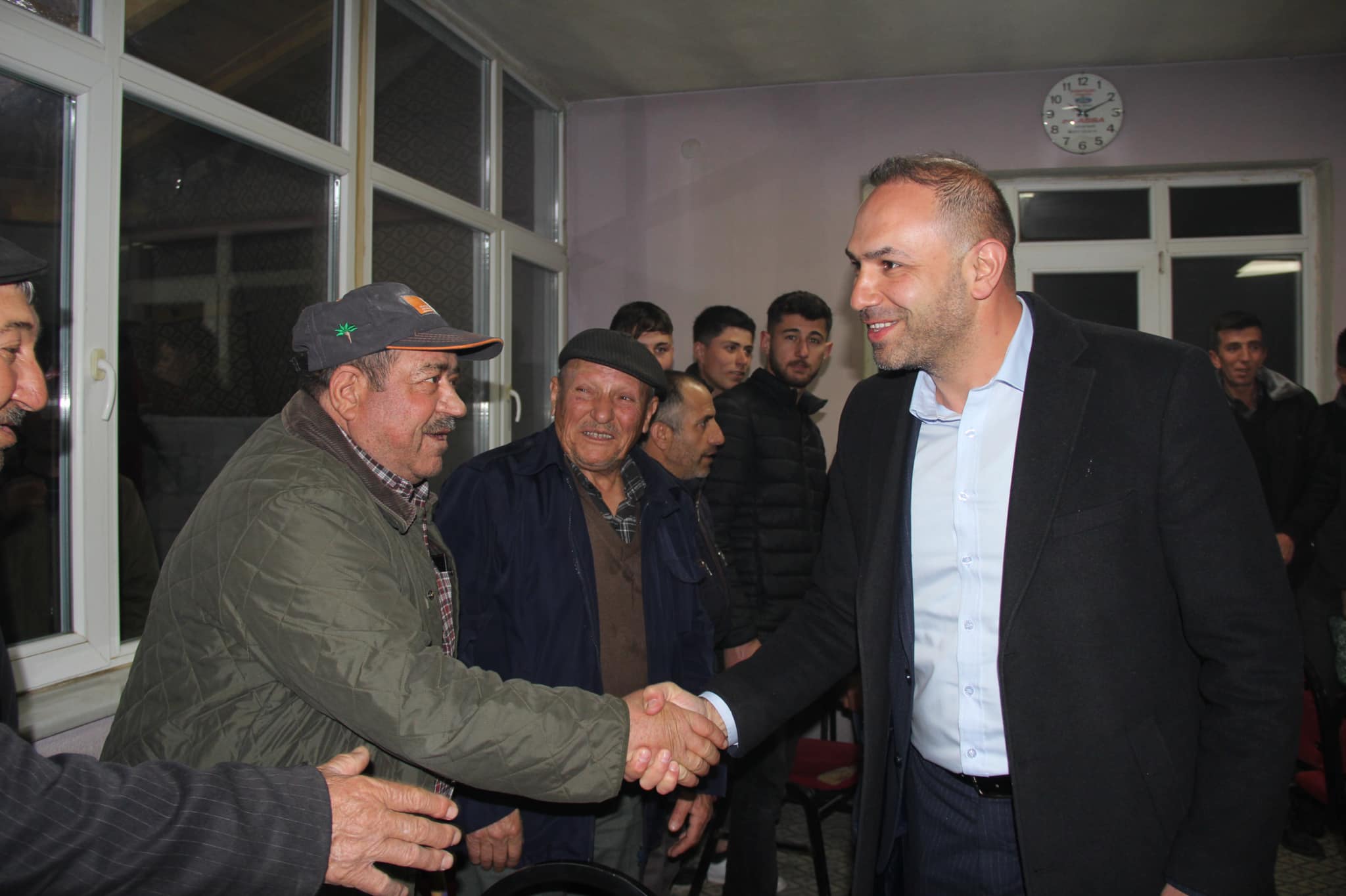 AK Partili Eroğlu Efeler Gibi Karşılandı