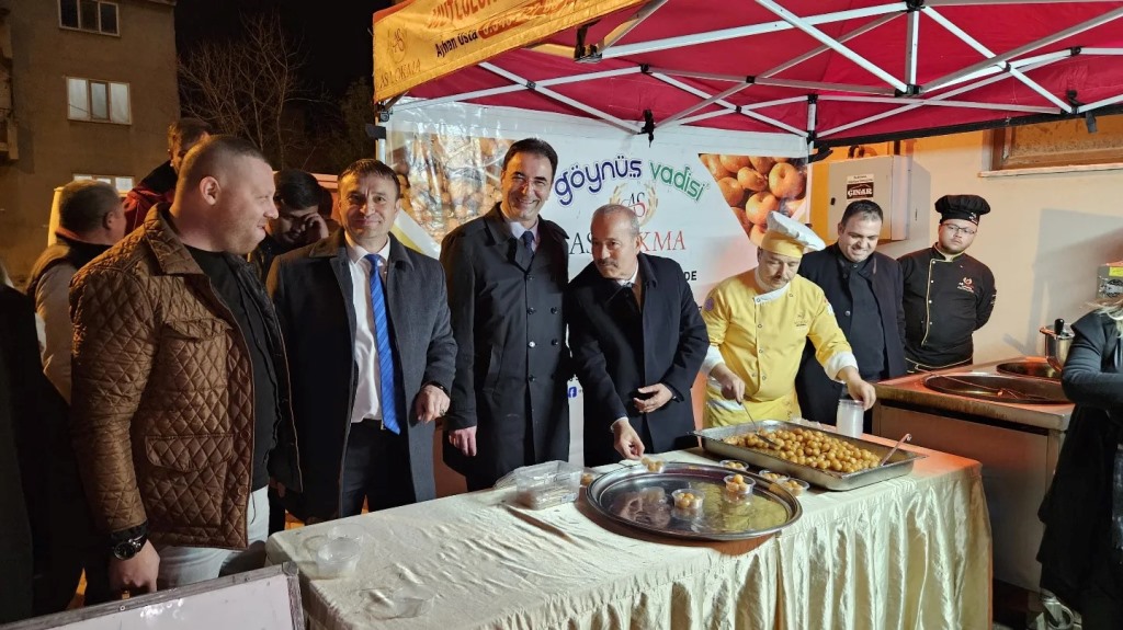 PAZARAĞAÇ HALKI MİLLETVEKİLİ TAYTAK'I BAĞRINA BASTI