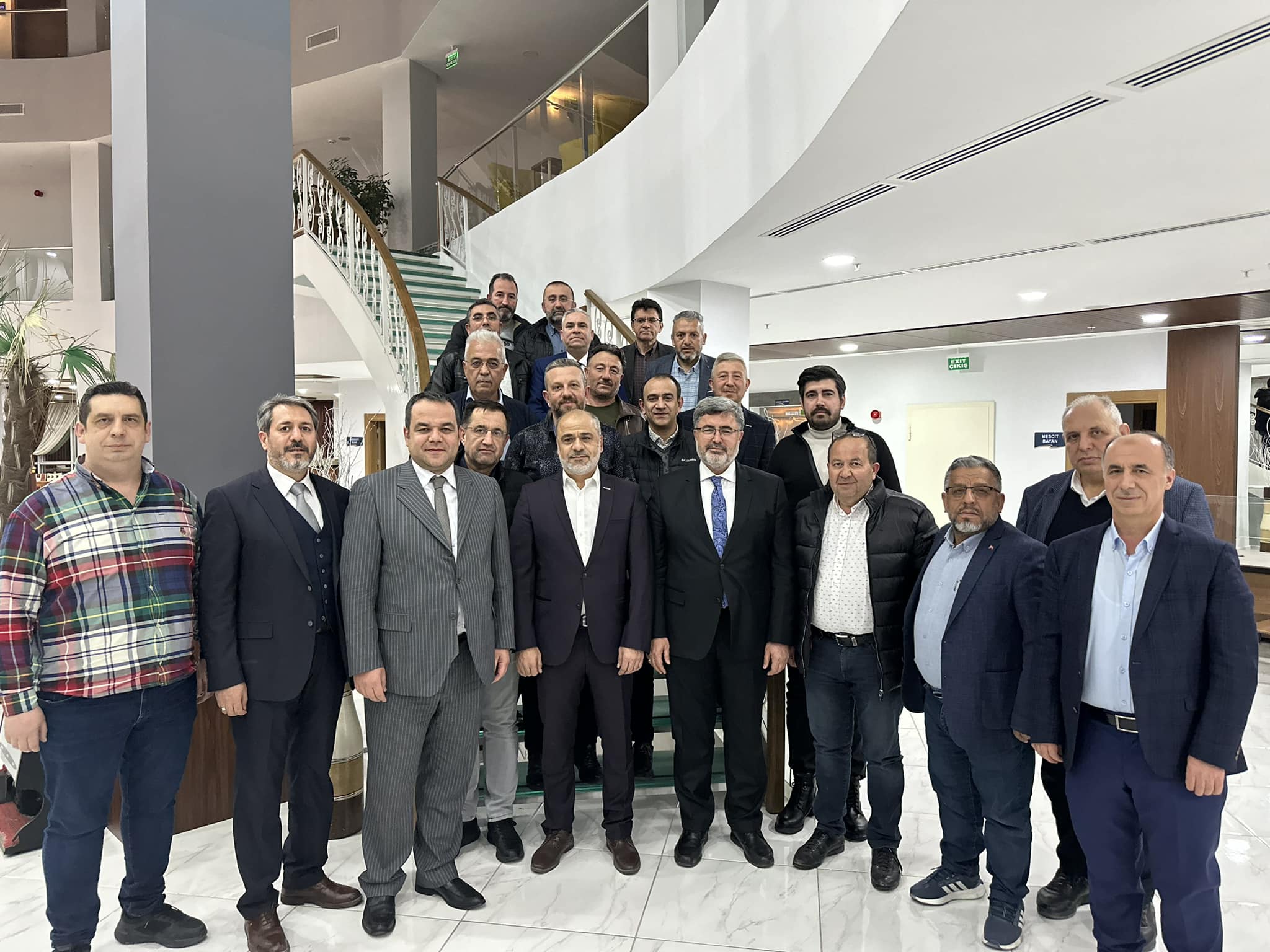 Özkaya, MUSİAD İftar Programında Üyelerle Buluştu