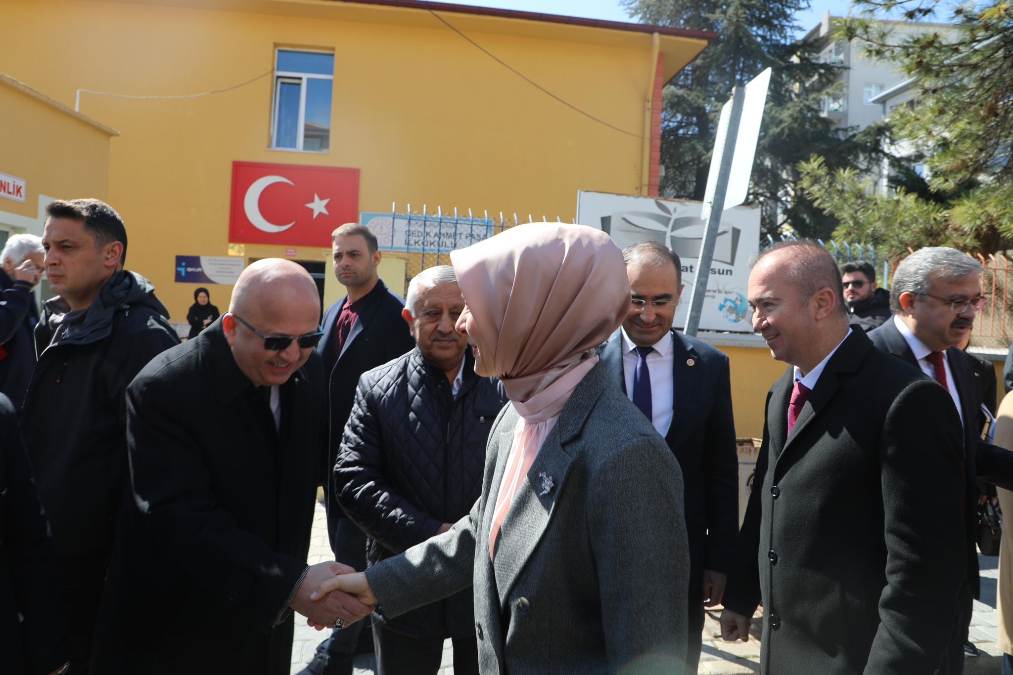 Bakan Göktaş, AK Parti İl Başkanlığı’nı ziyaret etti