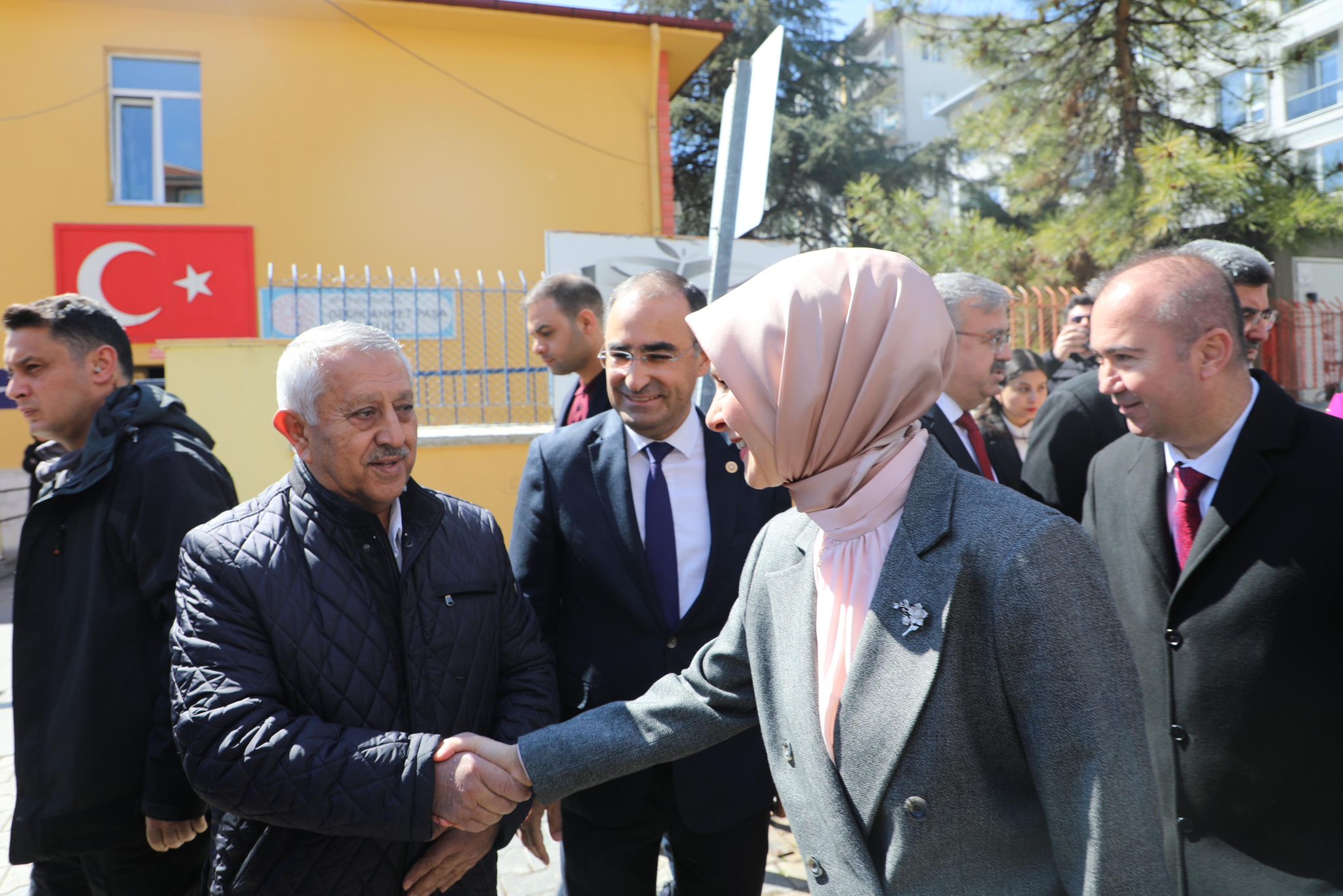 Bakan Göktaş, AK Parti İl Başkanlığı’nı ziyaret etti