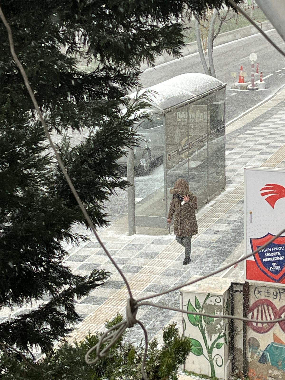 Afyon Bir Anda Beyaza Büründü