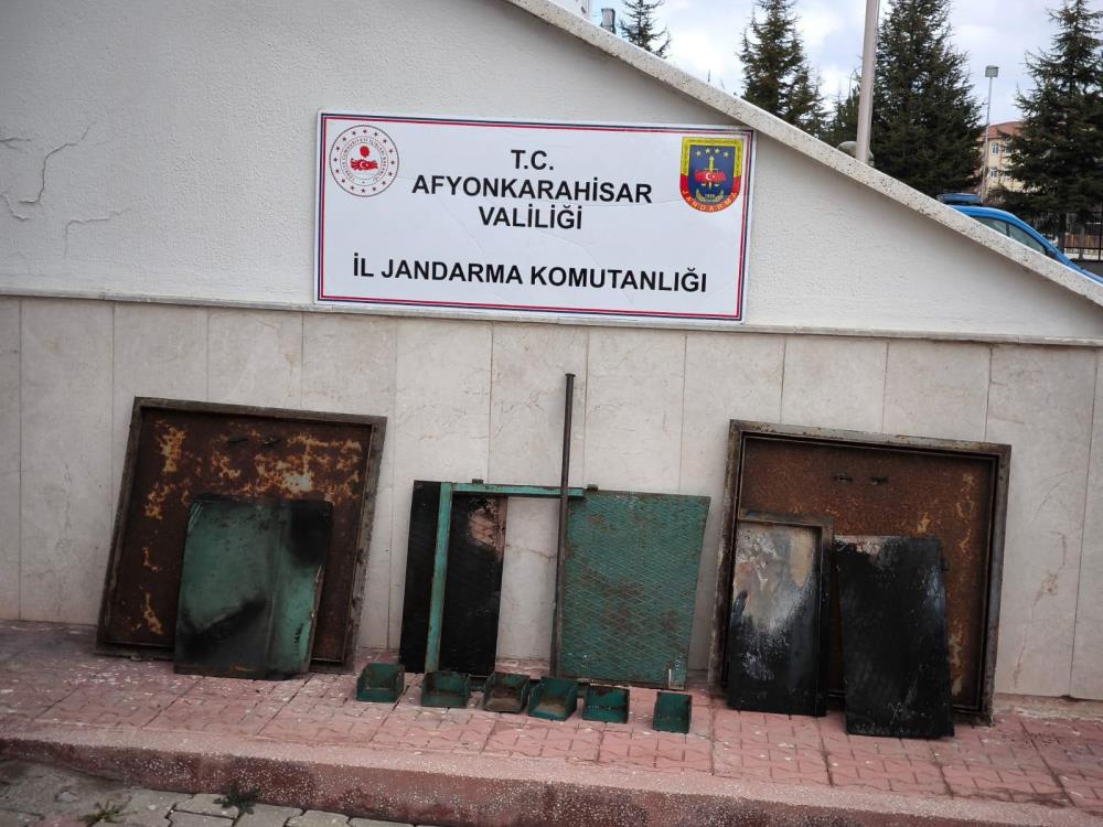 Sulama Kuyusu Kapaklarını Çalan Hırsızlar Yakalandı
