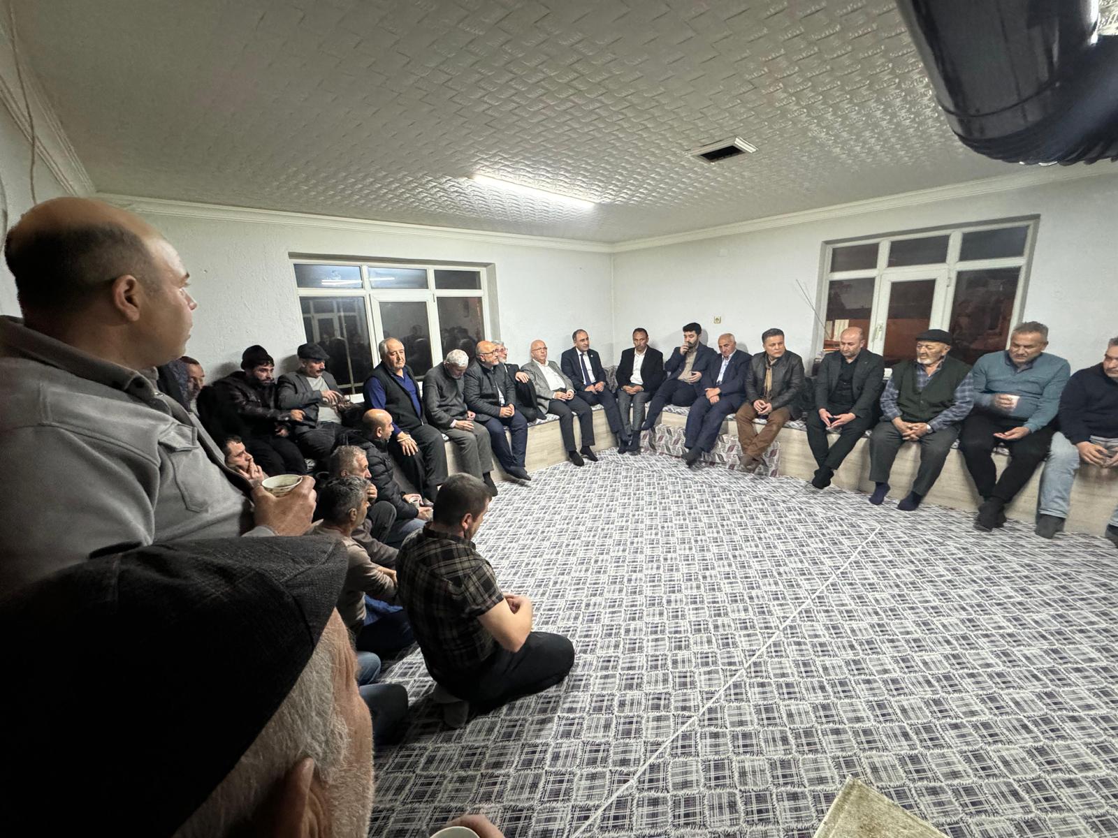 AK Partili Arslan ''Belediyelerimiz Türk Milletine Hizmet Edecektir"