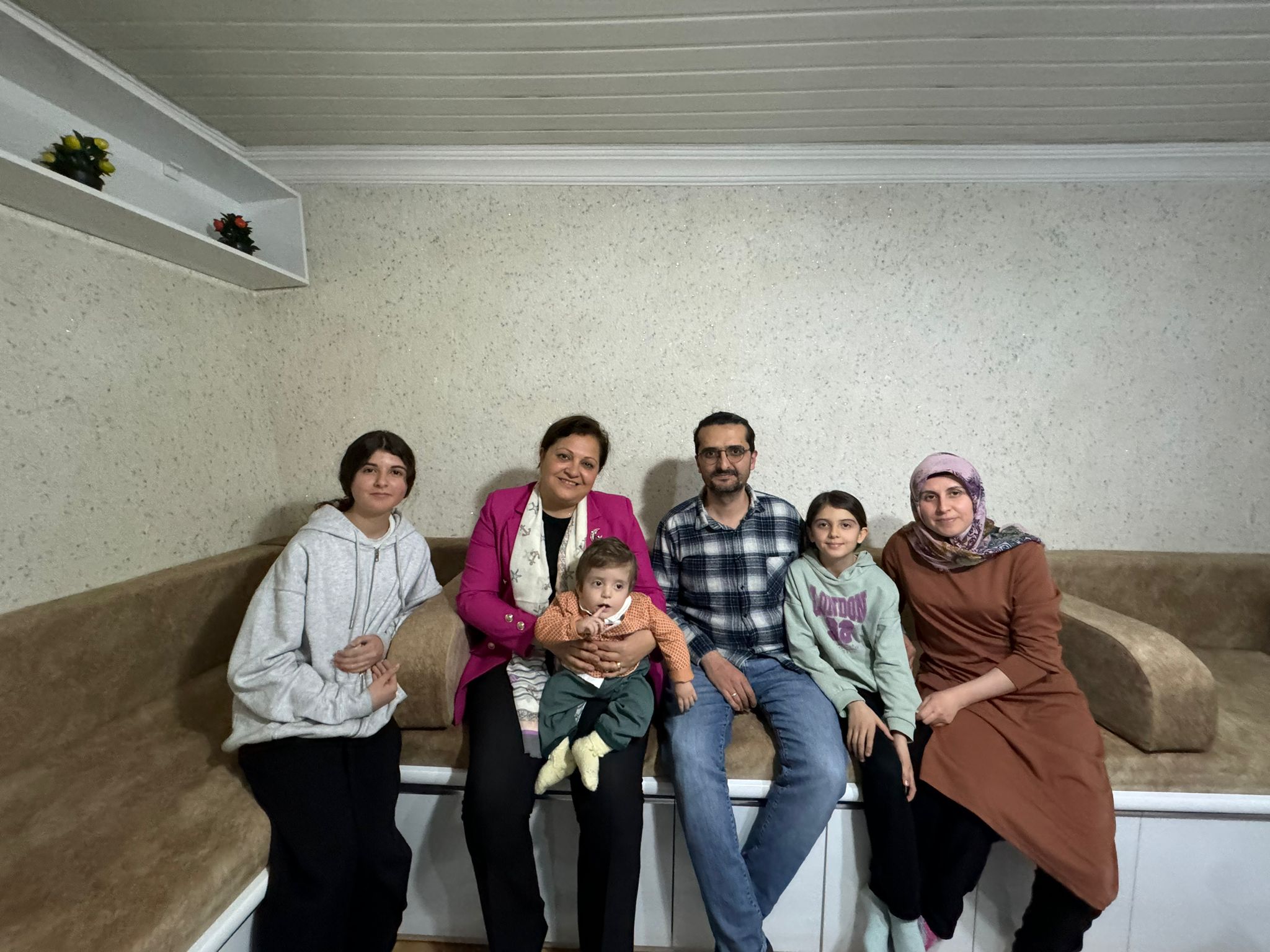 CHP'li Köksal ''Ay Yıldızlı Rozetimizle Bu Memleketi Kucaklayacağız''