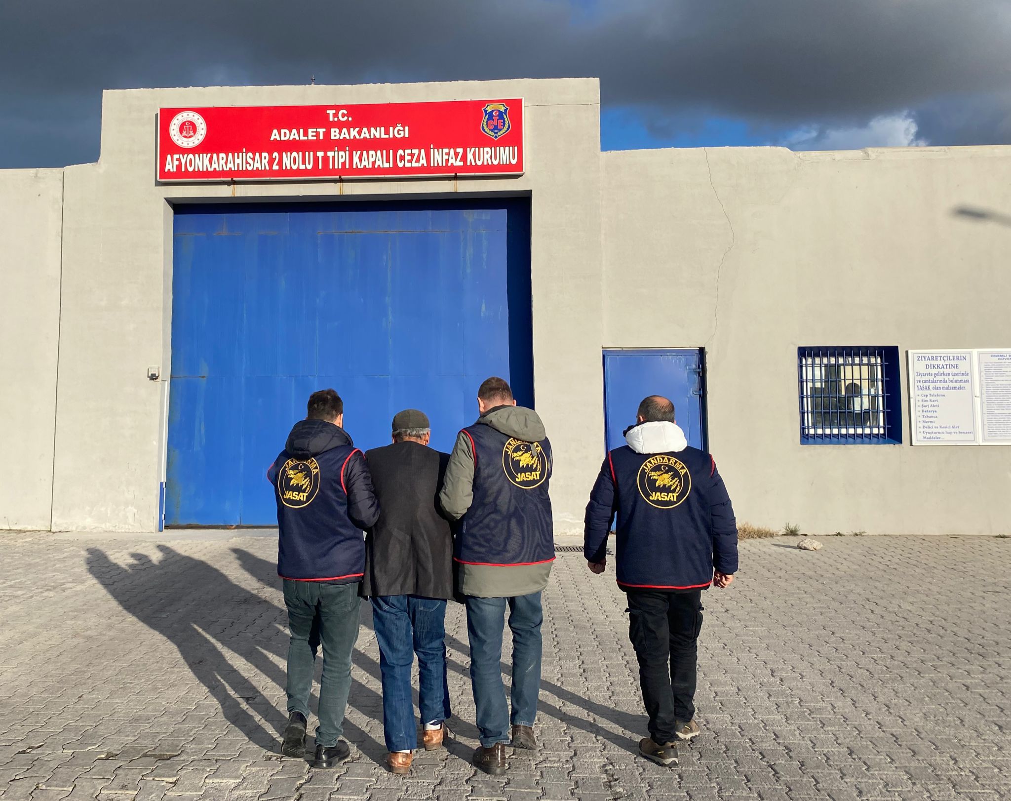 Afyonkarahisar'da "Kasten Öldürme" Suçundan Aranan Zanlı Tutuklandı