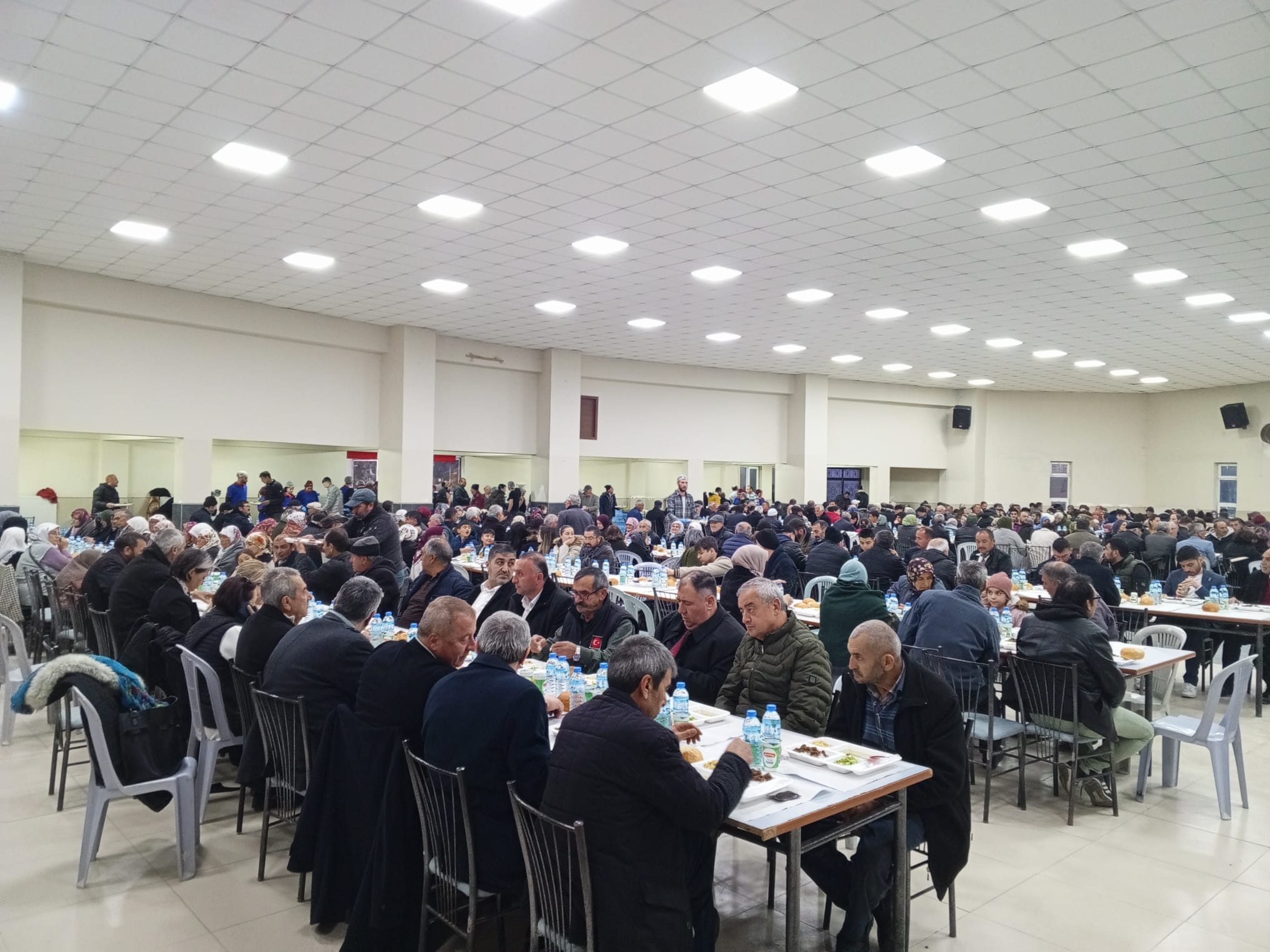 OLGUN, SULTANDAĞI'NDA HEMŞERİLERİYLE İFTAR PROGRAMINDA BULUŞTU