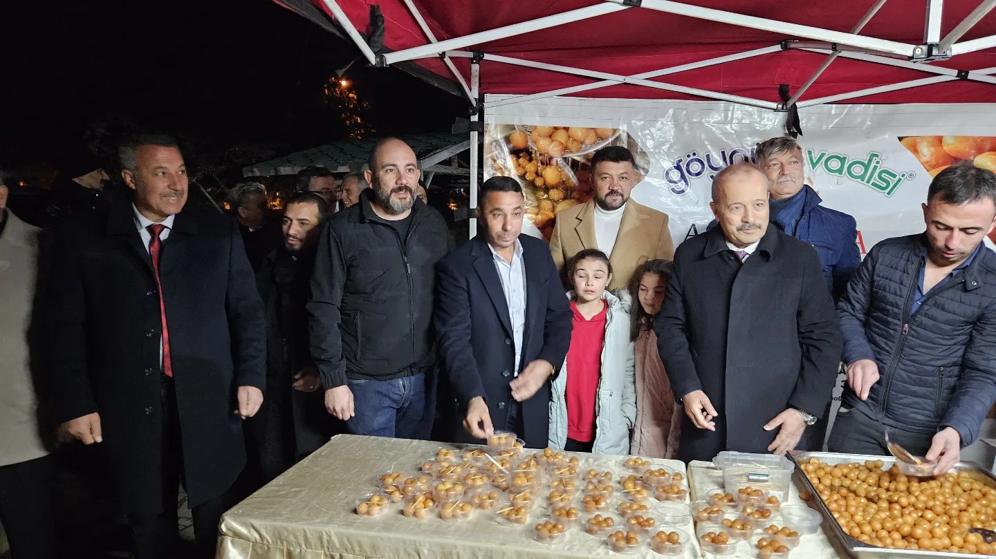 TAYTAK VE KÜÇÜKKURT'DAN AFYONLULARA LOKMA İKRAMI
