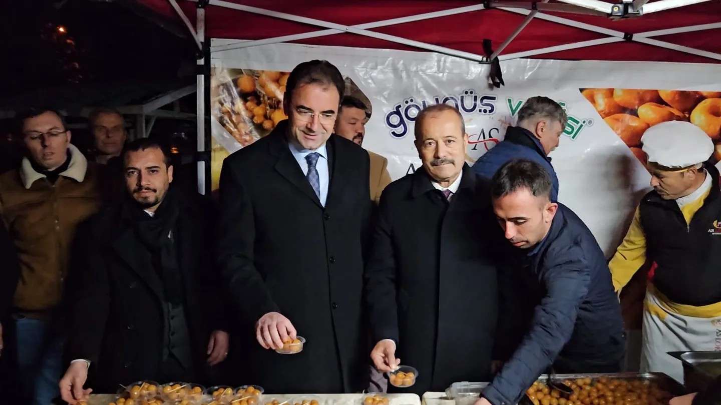 TAYTAK VE KÜÇÜKKURT'DAN AFYONLULARA LOKMA İKRAMI