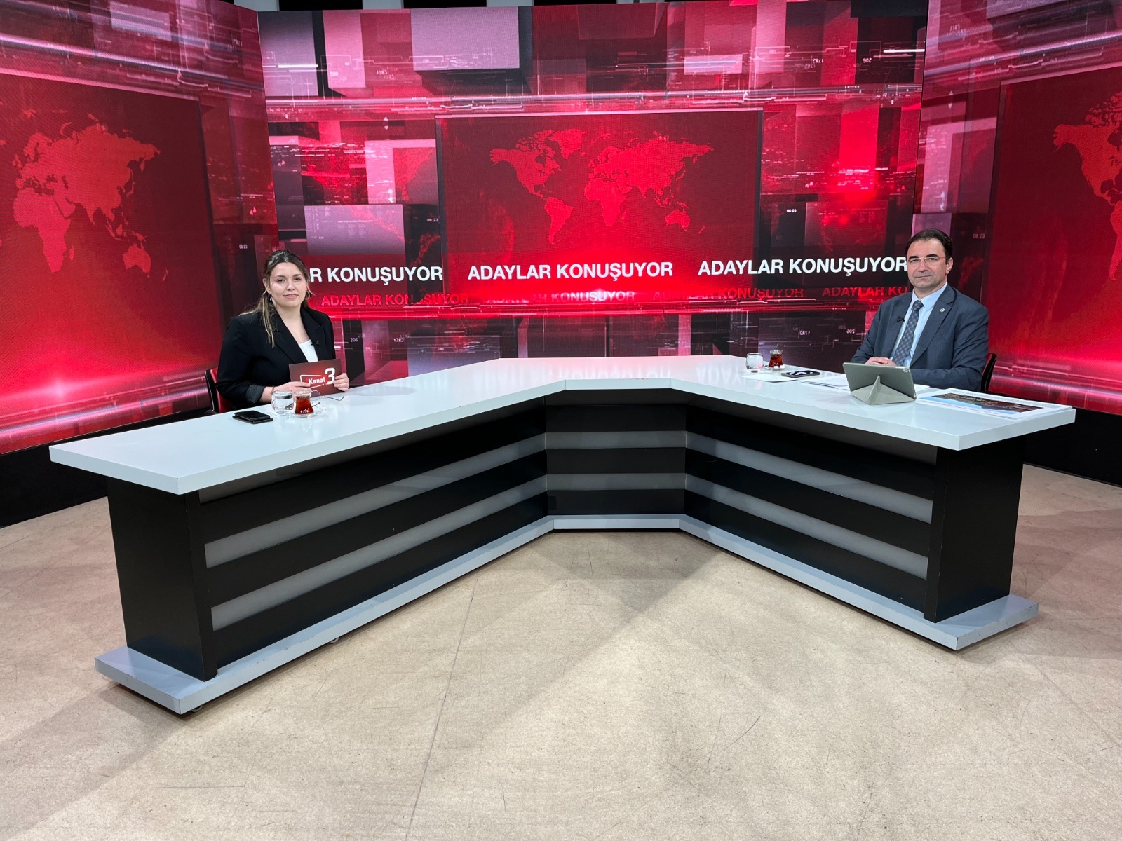 SIKIŞAN SİYASETTE VESAYETTEN ÇIKIŞ İÇİN MHP