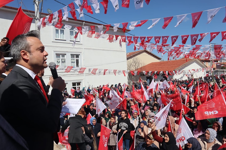 CHP'nin Karaadilli Ziyareti Miting Havasında Geçti