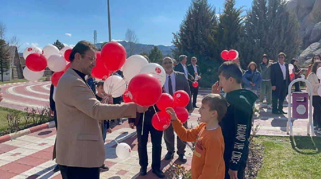 KÜÇÜKKURT "AFYONKARAHİSAR ÜRETKEN BELEDİYECİLİK DİYOR"
