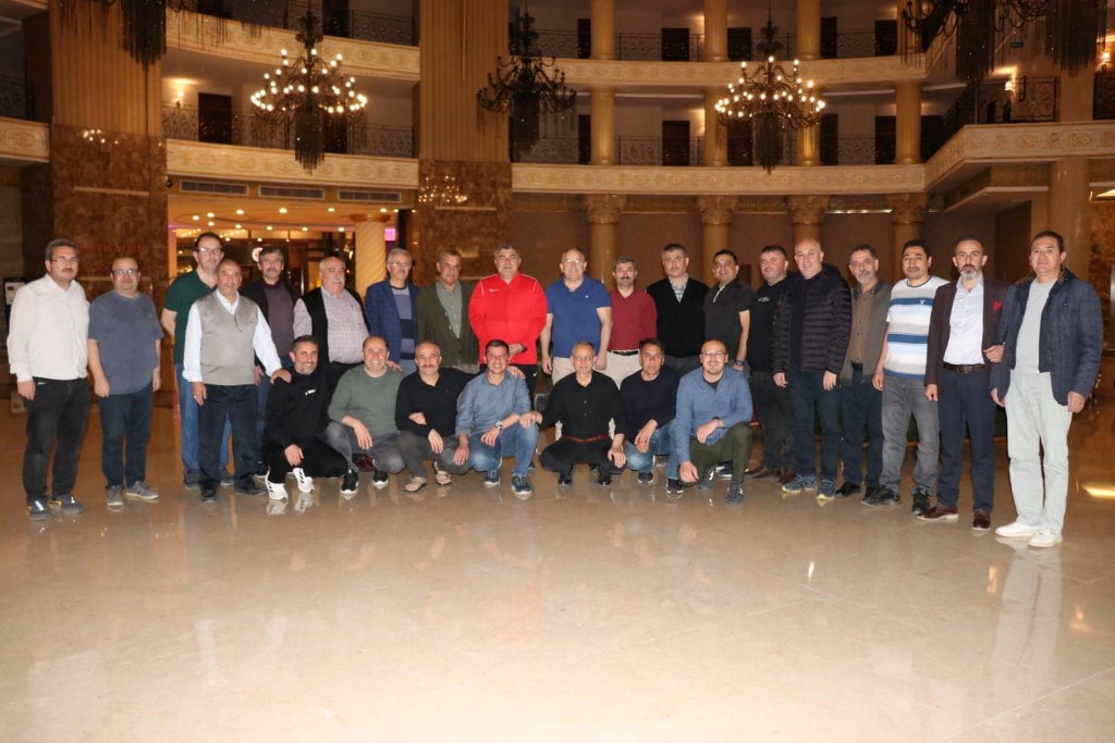 EĞİTİM CAMİASI İFTARDA BULUŞTU