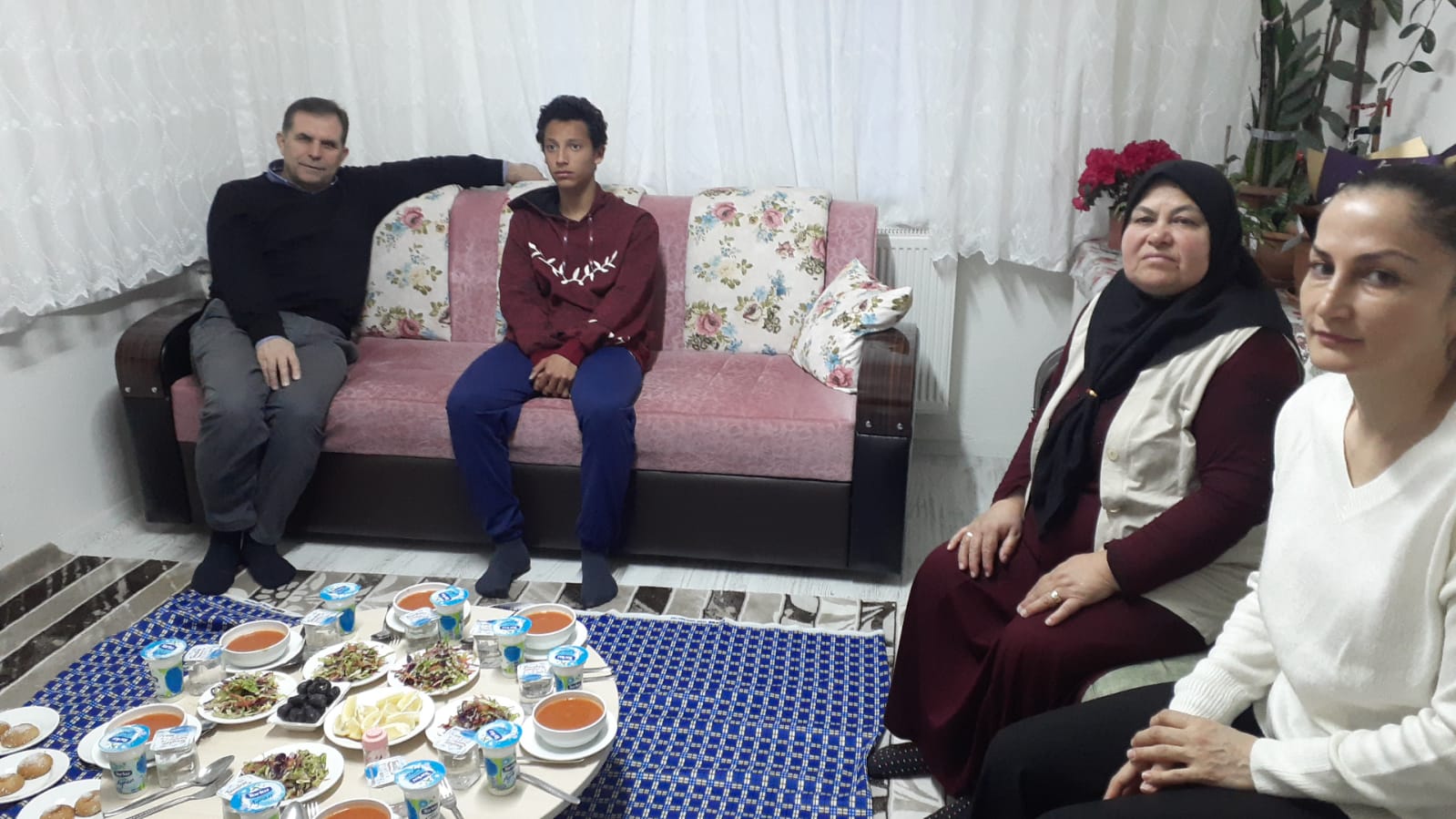 Sandıklı İlçe Emniyet Müdürü Öğüt  Şehit  sofrasına misafir oldu