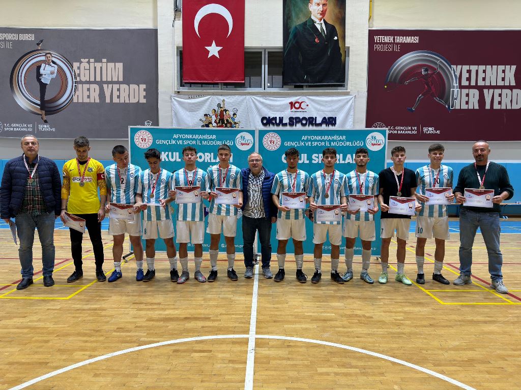 FUTSAL GRUP MÜSABAKALARI TAMAMLANDI