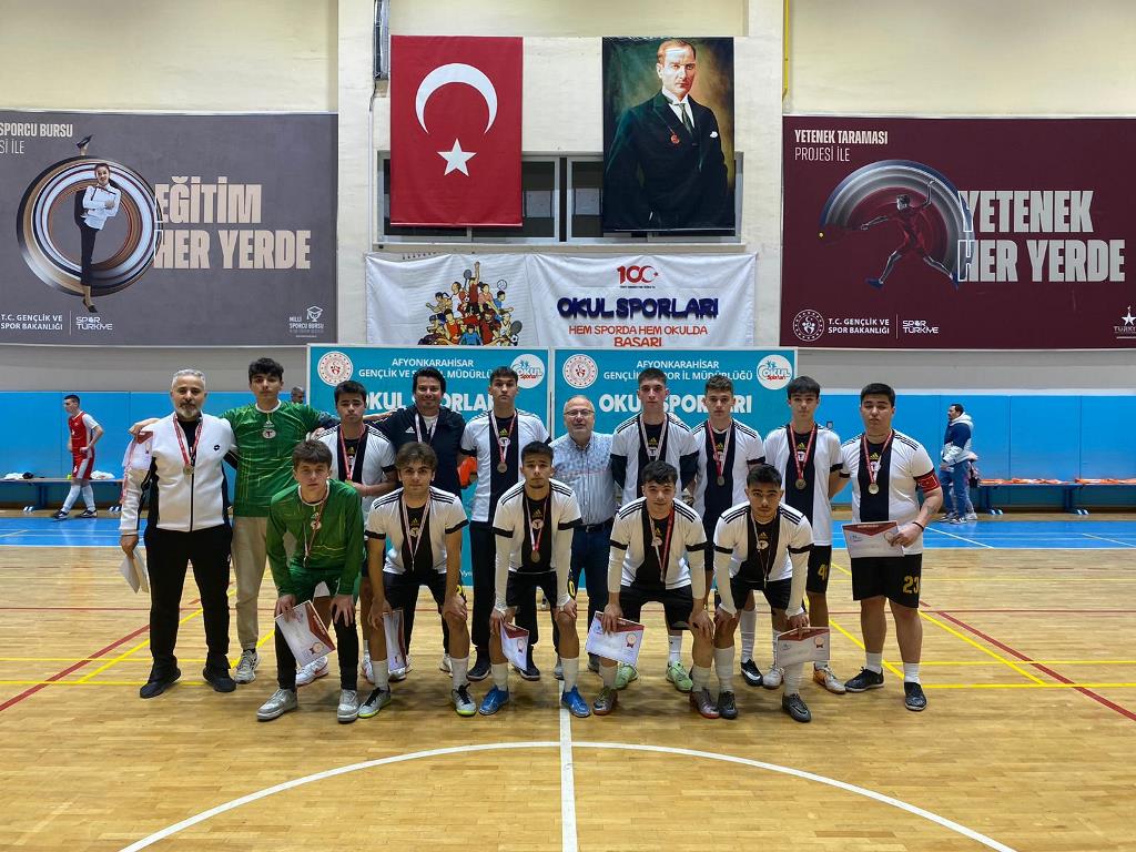 FUTSAL GRUP MÜSABAKALARI TAMAMLANDI