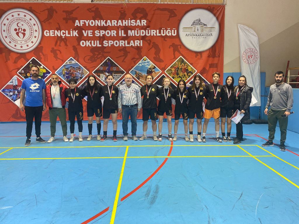 FUTSAL GRUP MÜSABAKALARI TAMAMLANDI