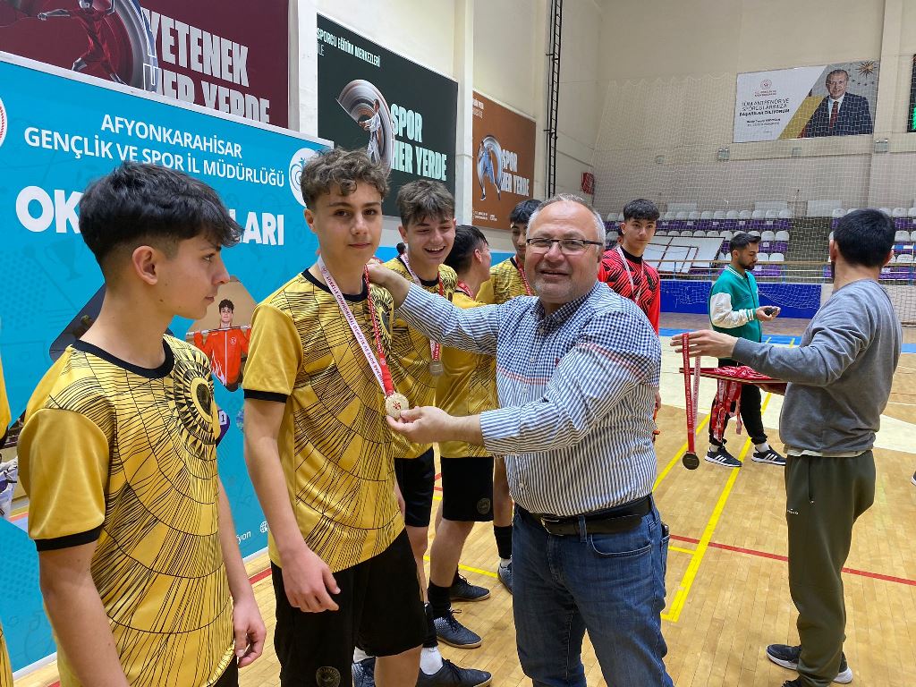 FUTSAL GRUP MÜSABAKALARI TAMAMLANDI
