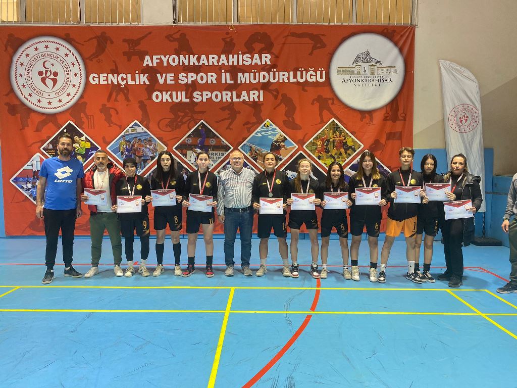 FUTSAL GRUP MÜSABAKALARI TAMAMLANDI