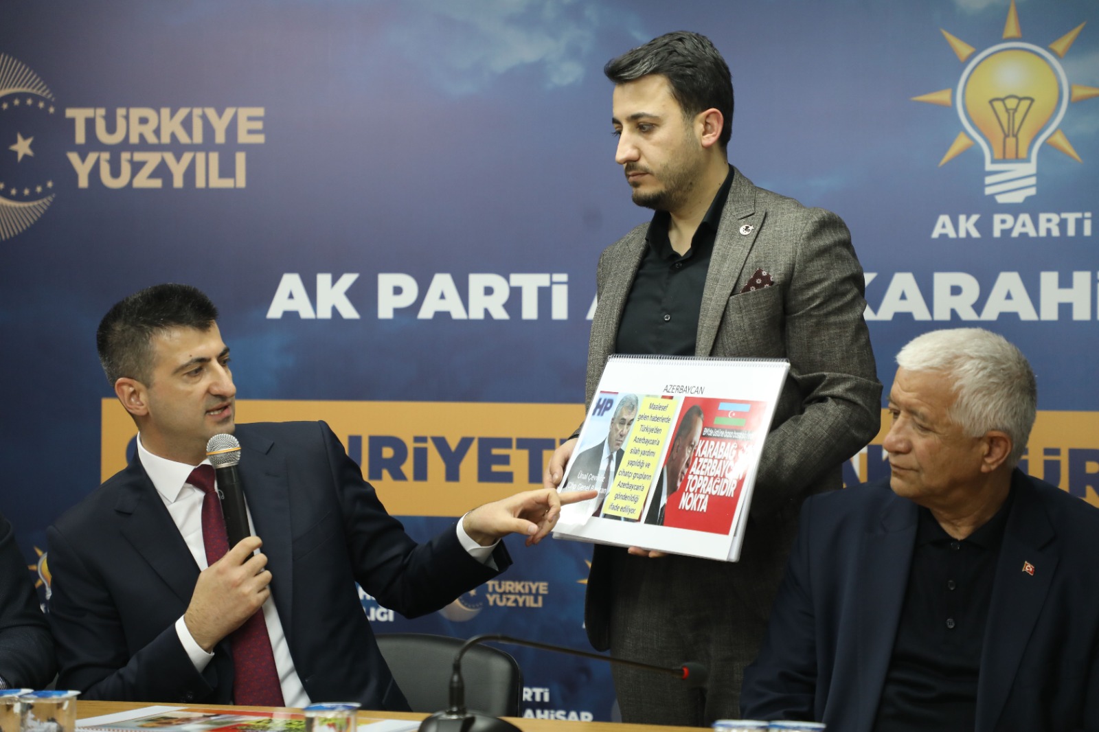 AK Partili Çelebi'nin Hedefinde CHP'li Köksal Vardı