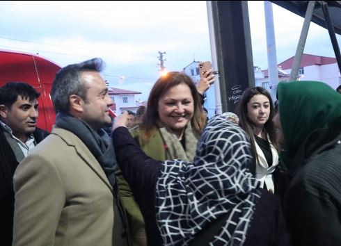 Köksal, Karşıyaka Mahallesi'nde İftar Programına Katıldı