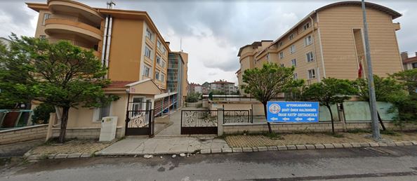 AFYONKARAHİSAR ŞEHİT ÖMER HALİSDEMİR İMAM HATİP ORTAOKULU KIZ HAFIZLIK PROGRAM OKULU ÖĞRENCİLERİNİ BEKLİYOR.