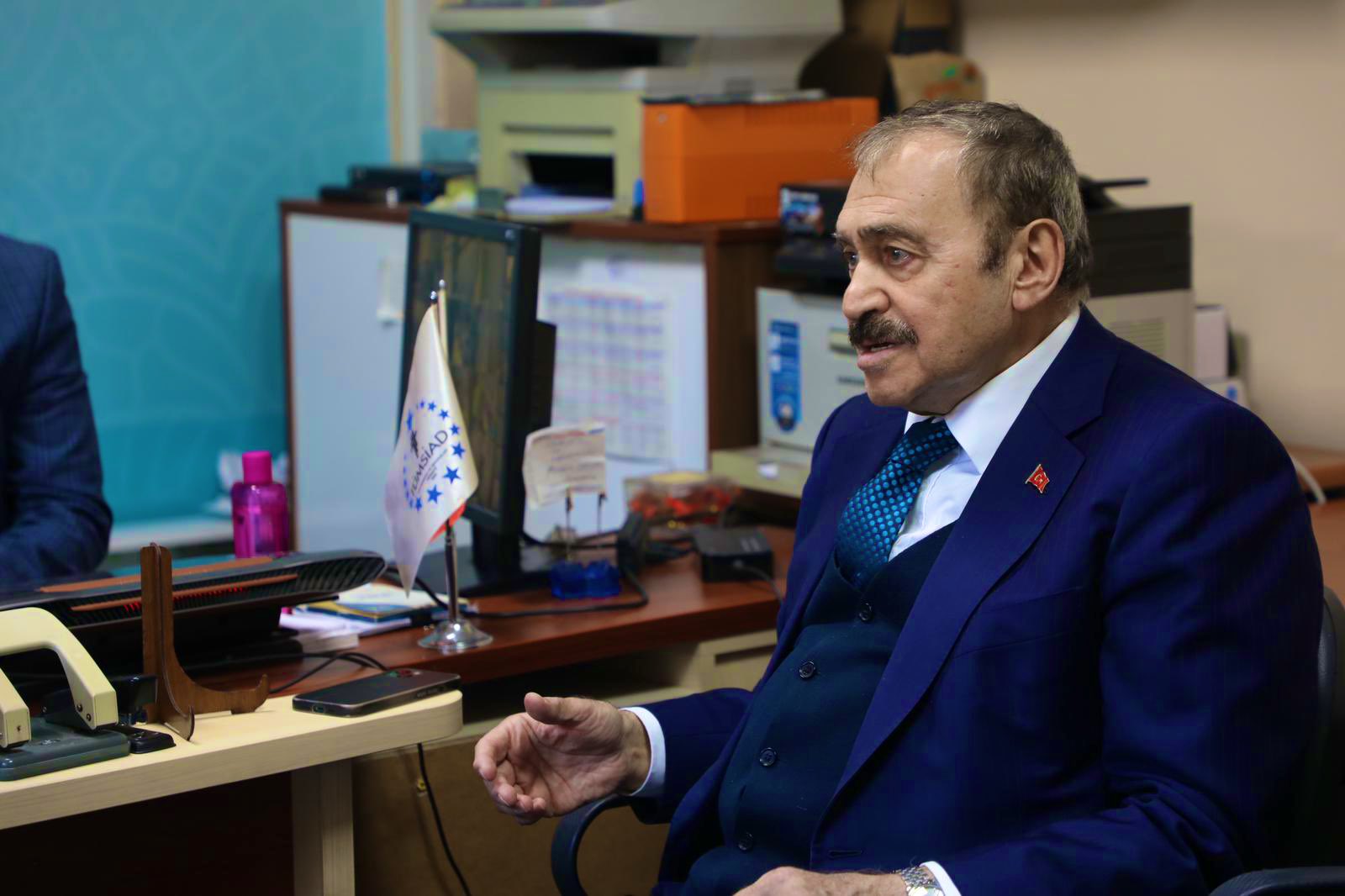 Eski Bakan Eroğlu Vakıf Müdürü Elibol'a Bir Araya Geldi