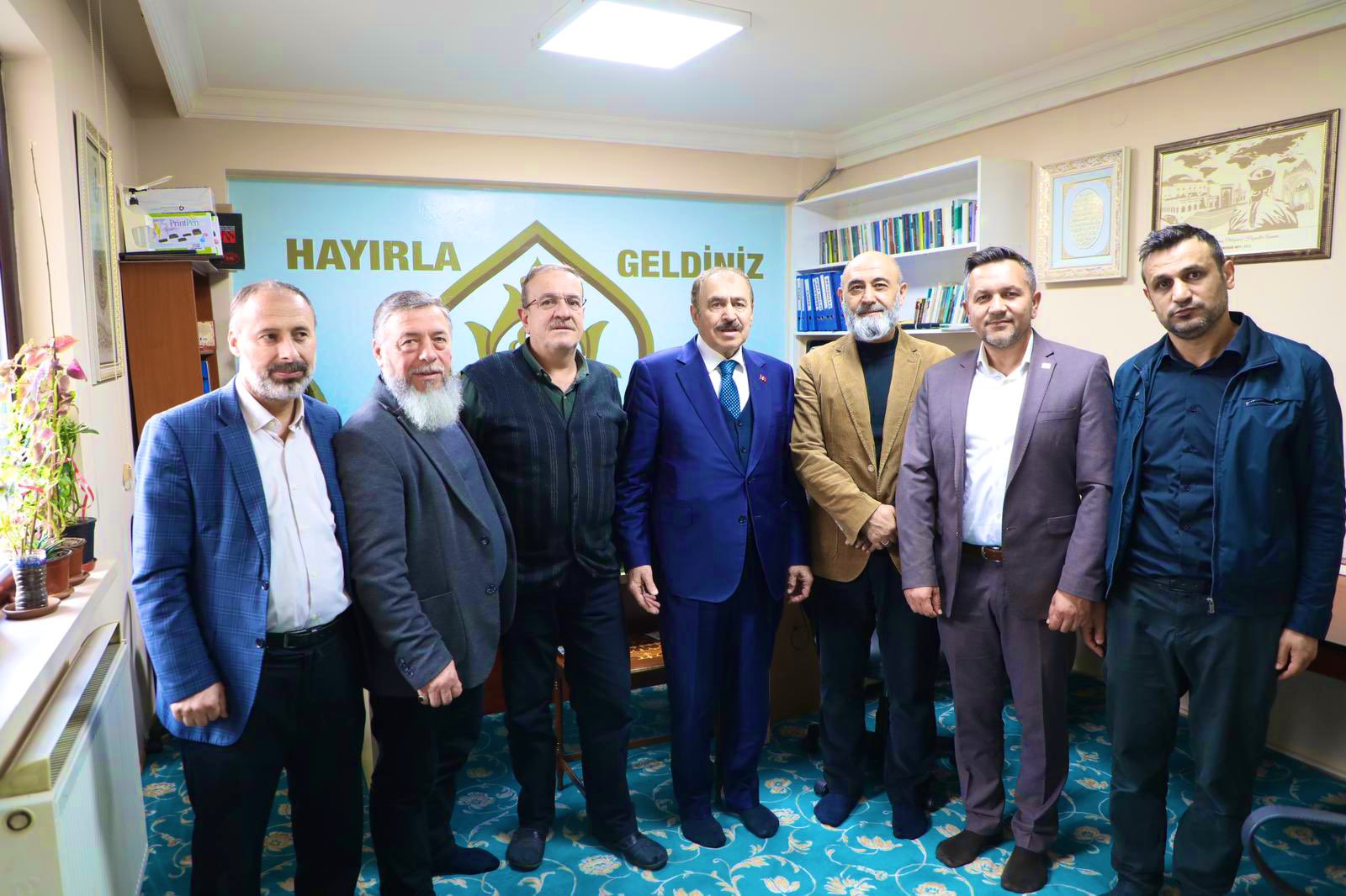 Eski Bakan Eroğlu Vakıf Müdürü Elibol'a Bir Araya Geldi
