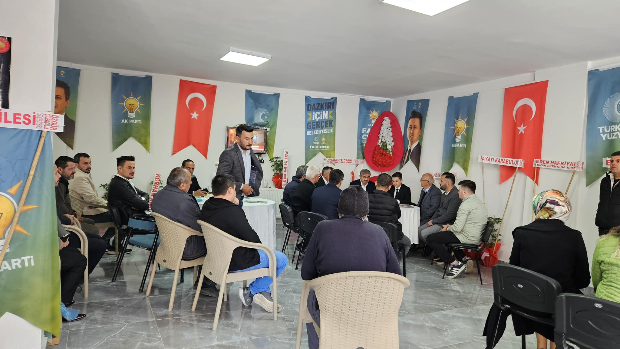 "FATİH ÇİÇEK DAZKIRI'YA HİZMET İÇİN HAZIR"