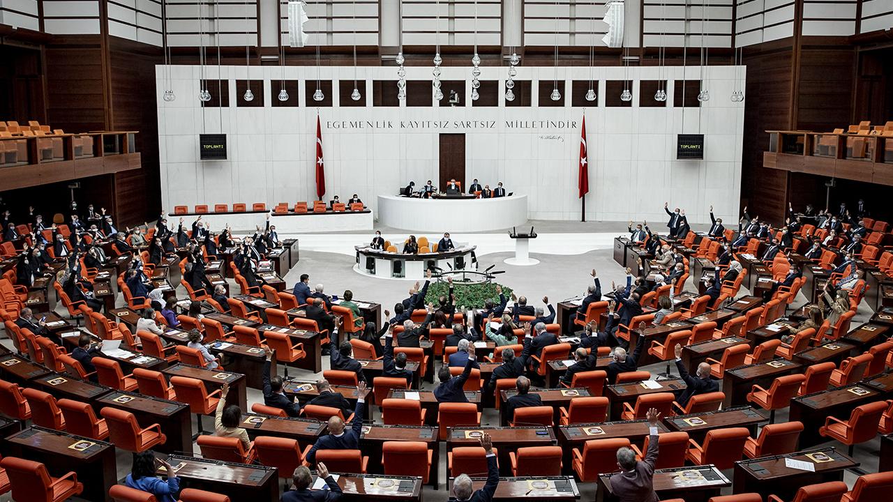 Devletin Zirvesi  Nisan'da Yoğun Mesai Harcayacak