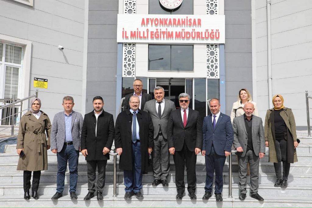 ULUÇAY İL MİLLİ EĞİTİM MÜDÜRLÜĞÜNÜ ZİYARET ETTİ