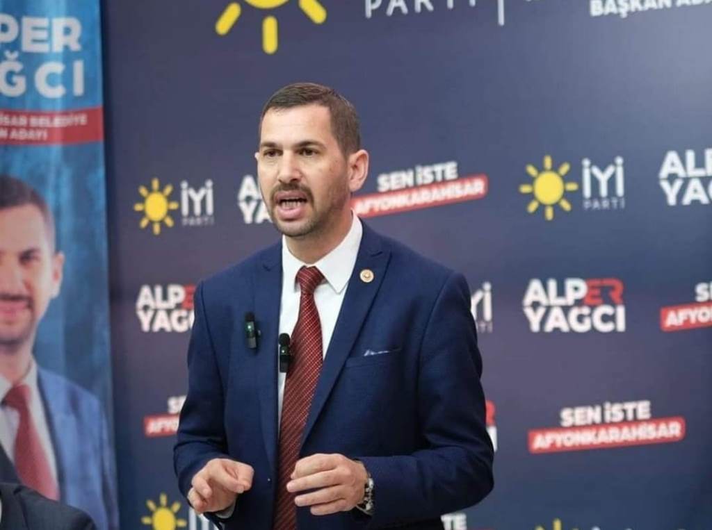 "55 KİŞİNİN HAKKINI VERMEYENLERİN KENTSEL DÖNÜŞÜM VAADİNE KİMSE İNANMAZ"