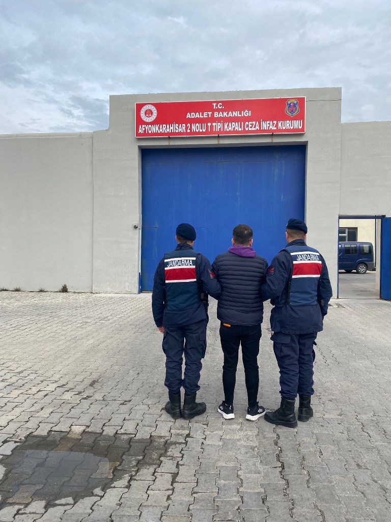 AFYON'DA 1 ARANAN ŞÜPHELİ DAHA YAKALANDI