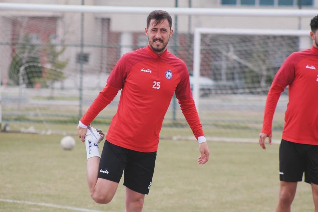 AFYONSPOR'A DESTEK OLMASA DA MORALLER YÜKSEK