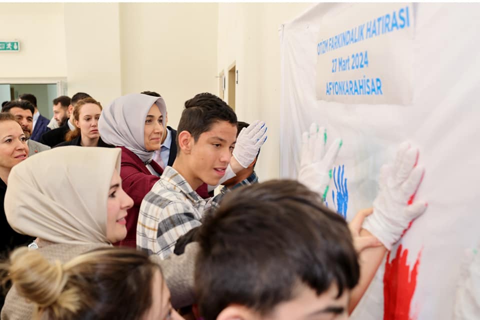 OTİZMLİ BİREYLER VE AİLELERİNE YÖNELİK YENİ SOSYAL HİZMET MODELİ BAKAN GÖKTAŞ'IN KATILIMI İLE TANITILDI