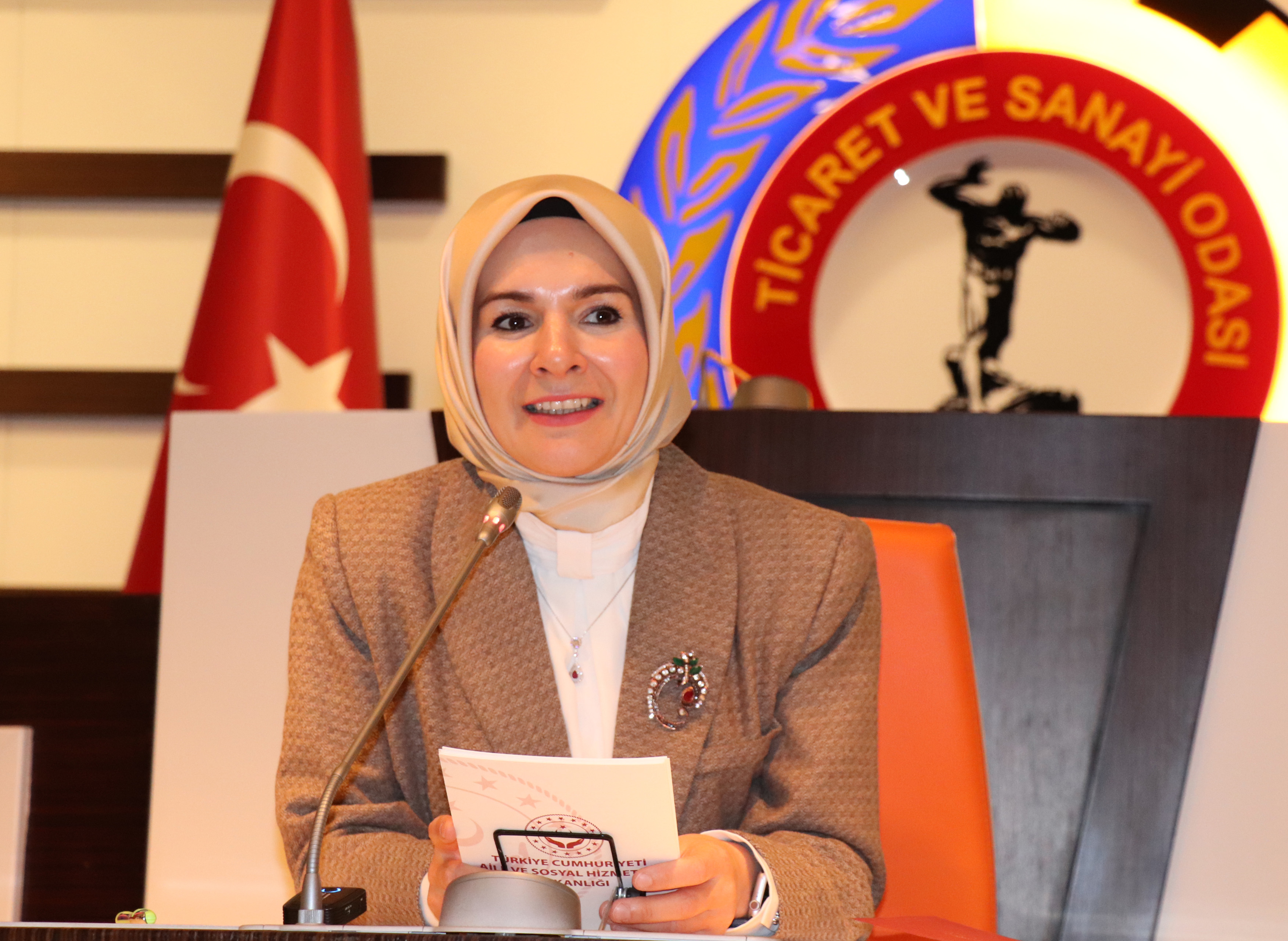 Bakan Göktaş Kadın Girişimcilerle Bir Araya Geldi