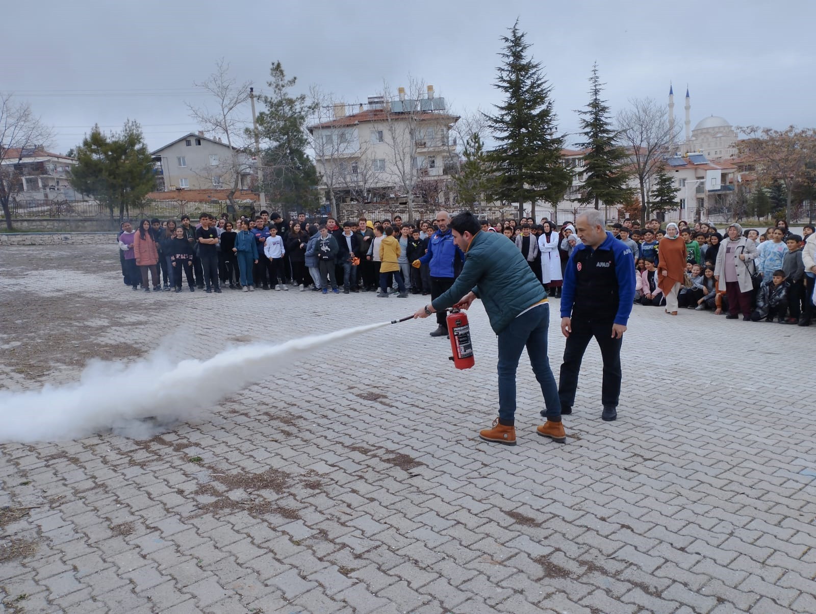 AFAD Ekipleri Miniklere Eğitim Verdi