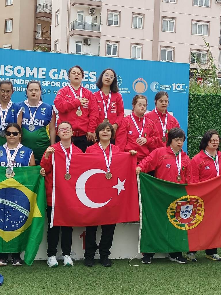 AFYON'LU SPORCU MÜNEVVERE YILMAZ, 2 MADALYA KAZANDI