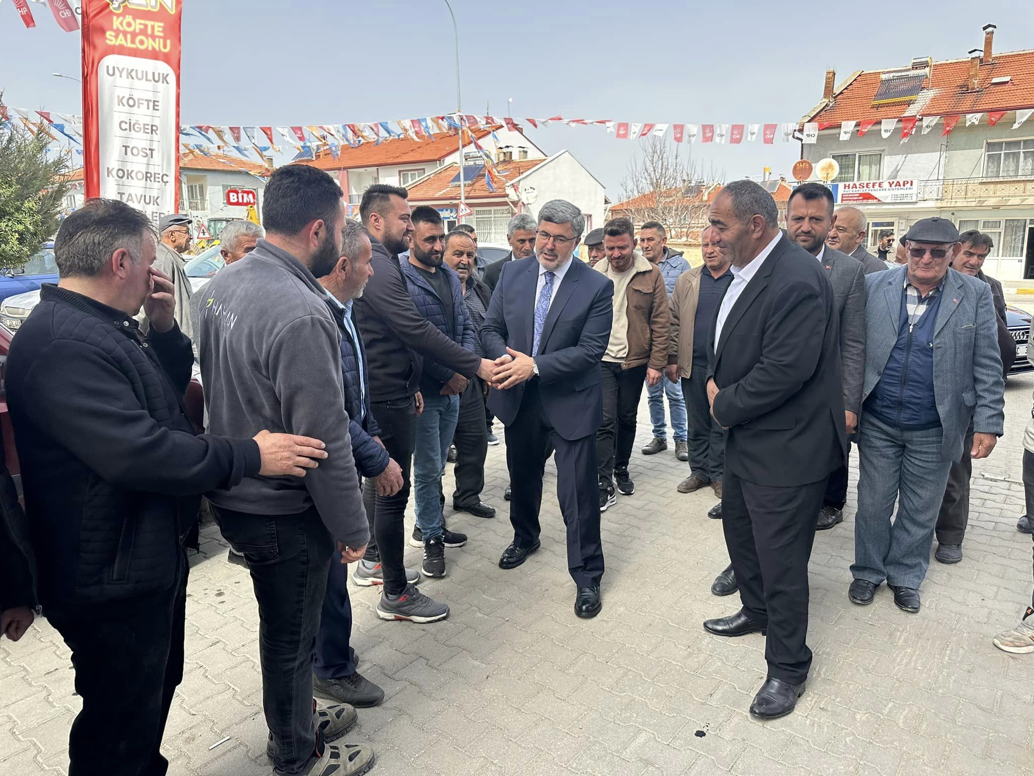 ÖZKAYA: "KARAADİLLİ'DE GERÇEK BELEDİYECİLİK HİZMETİ DEVAM EDECEK"